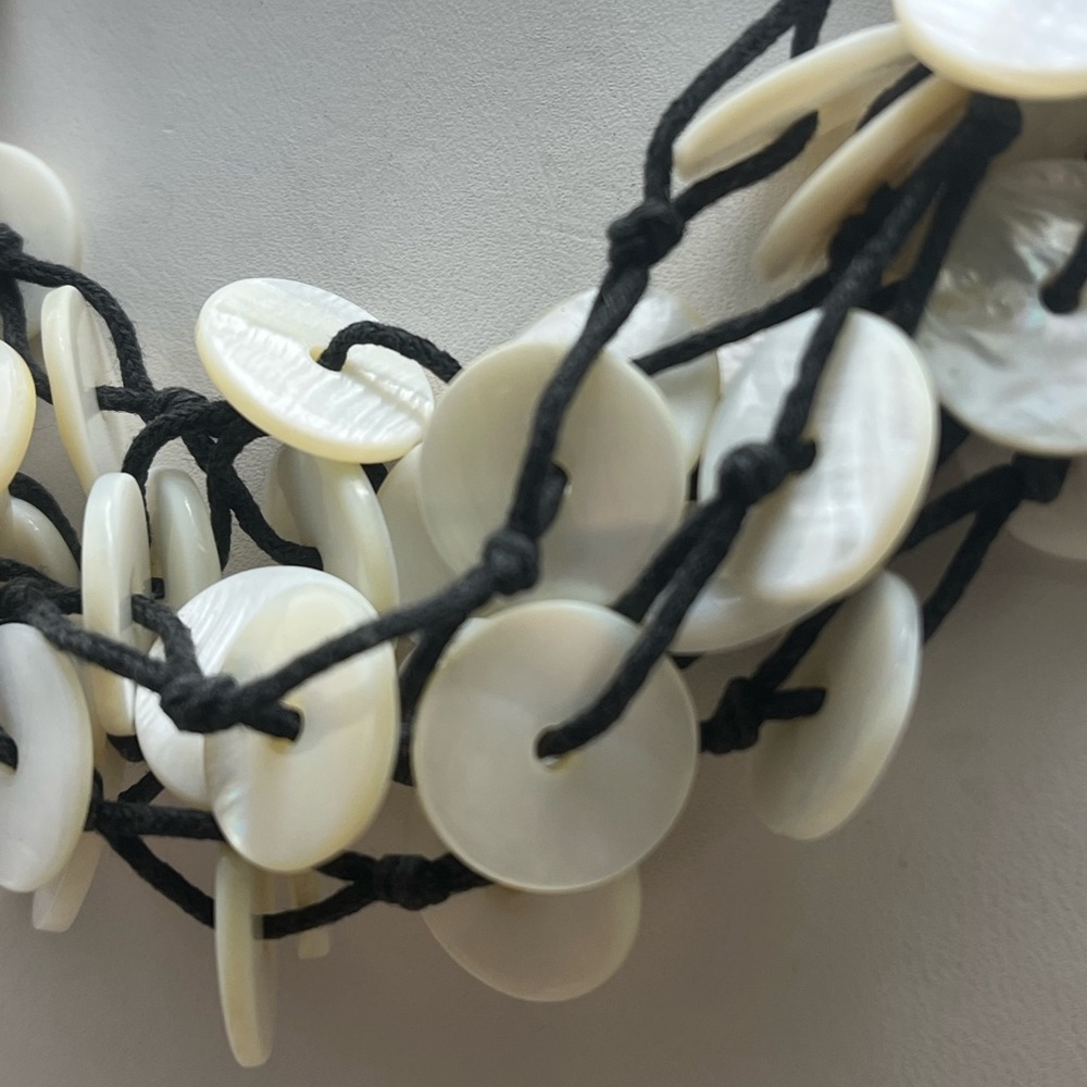 Elegant White Shell Necklace - Picture 2 of 5